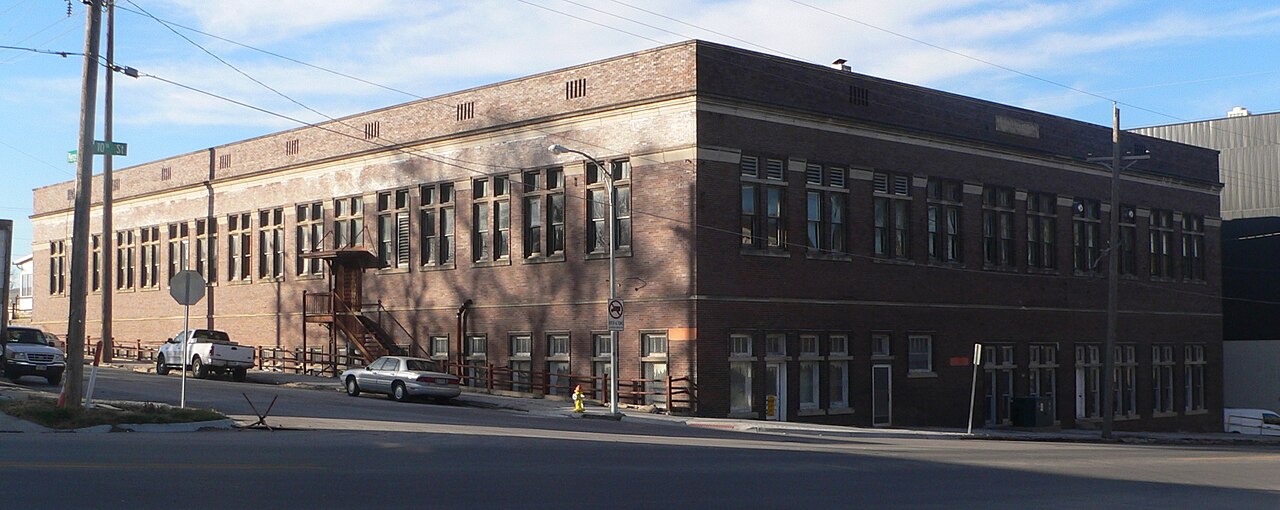 Omaha Postal Annex from SE 1